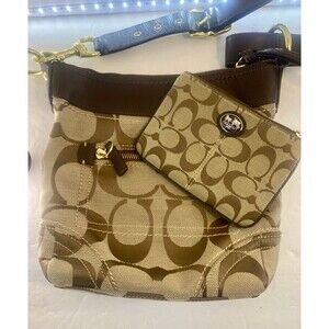 Coach 10402 Signature Canvas Leather Crossbody Handbag Bag Plus Coin Case Purse